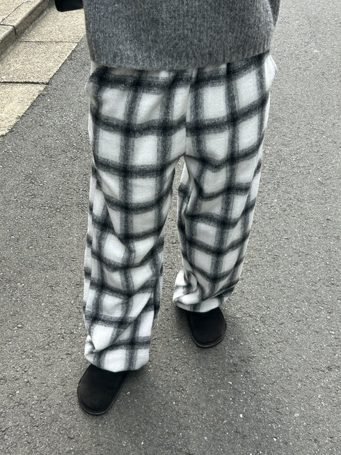 起毛チェックラフパンツ